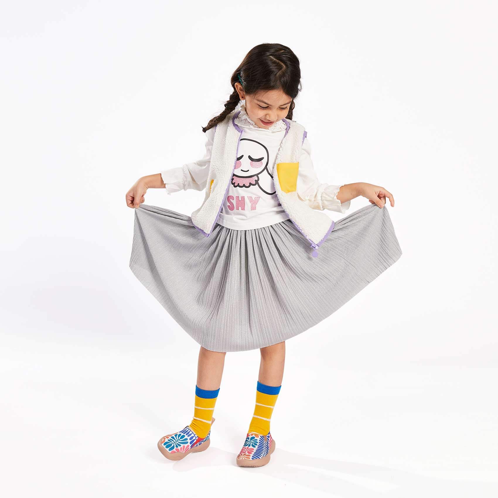 UIN Footwear Kid Bells Or Leave Kid Canvas loafers