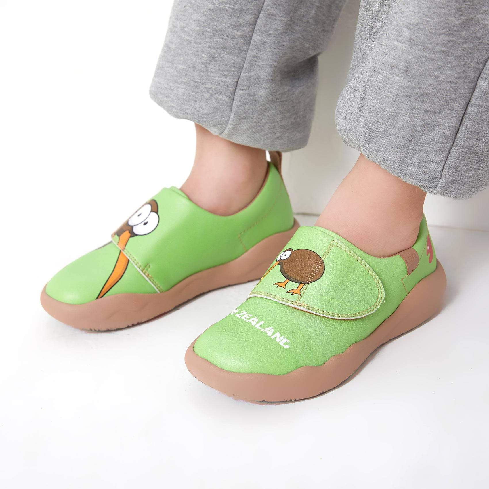 UIN Footwear Kid Kiwi-Apple Green Toledo II Kid Canvas loafers