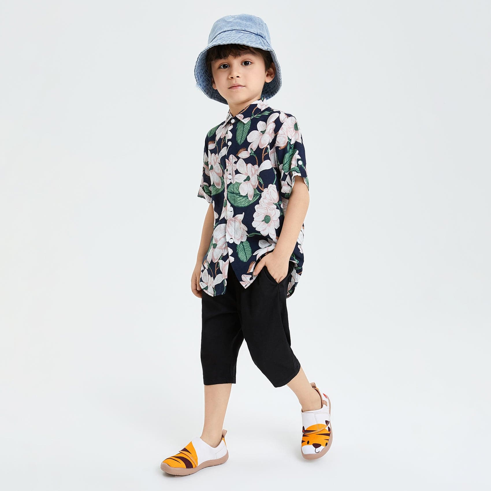 UIN Footwear Kid Tigerkin Toledo I Kid Canvas loafers