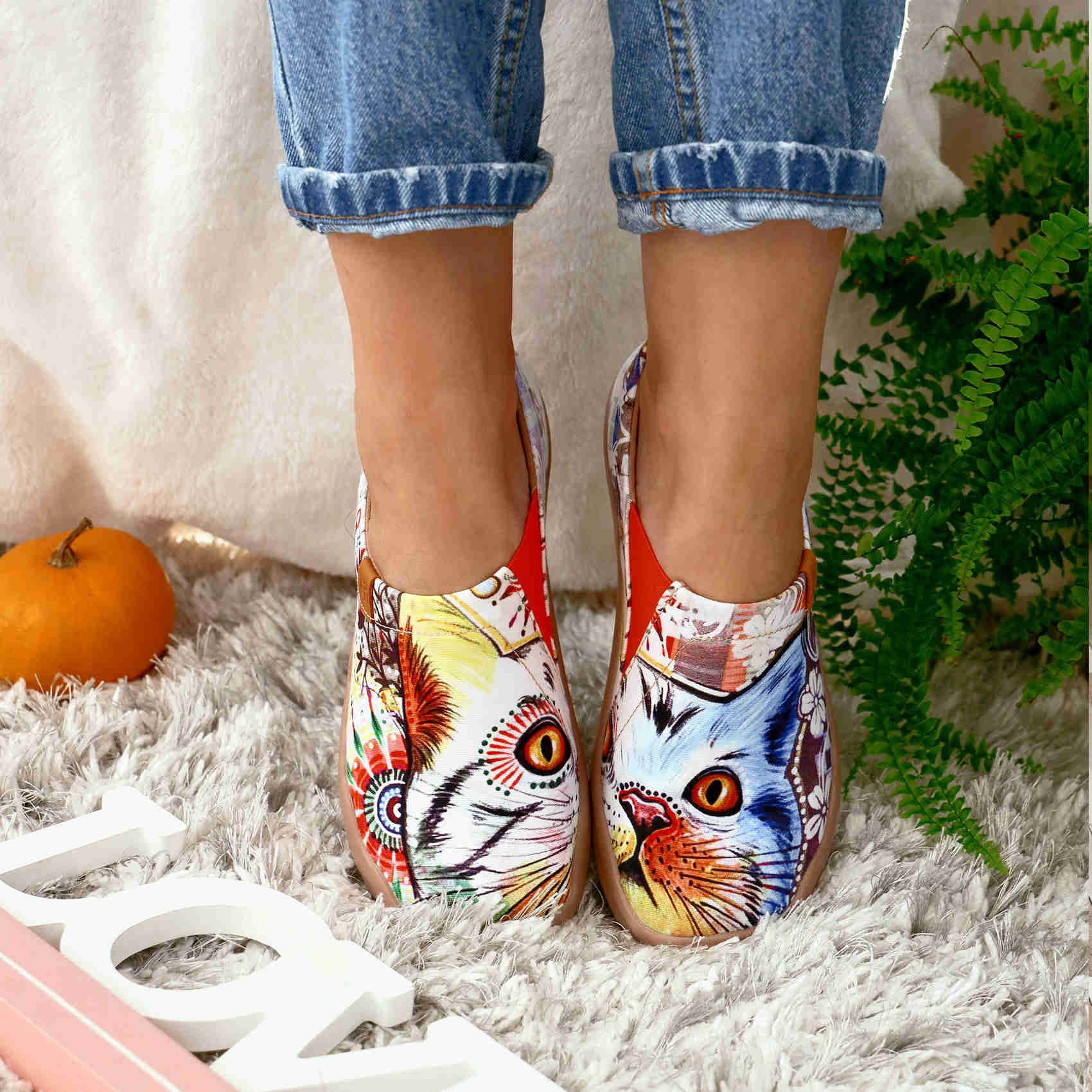 UIN Footwear Women Cheer Up Canvas loafers