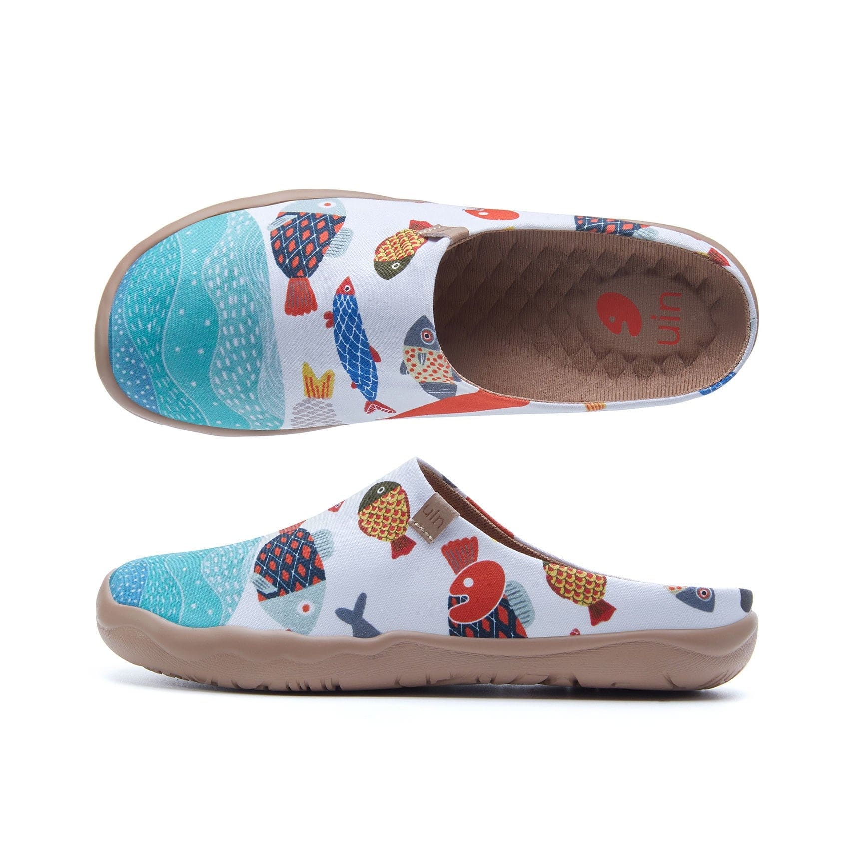 UIN Footwear Women Happy Fish Women Slipper Canvas loafers