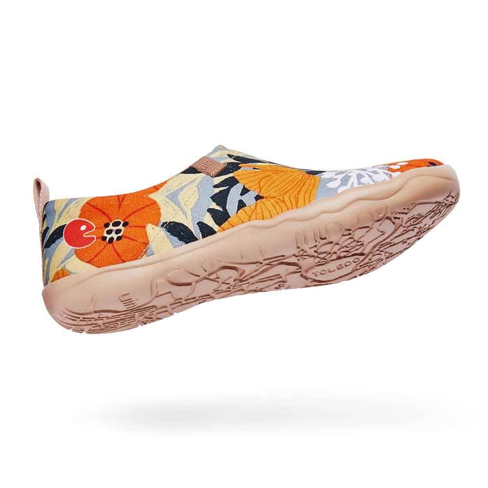 UIN Footwear Women Marigolds Canvas loafers