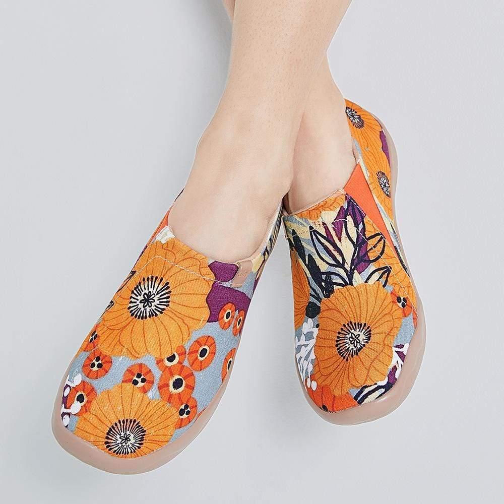 UIN Footwear Women Marigolds Canvas loafers