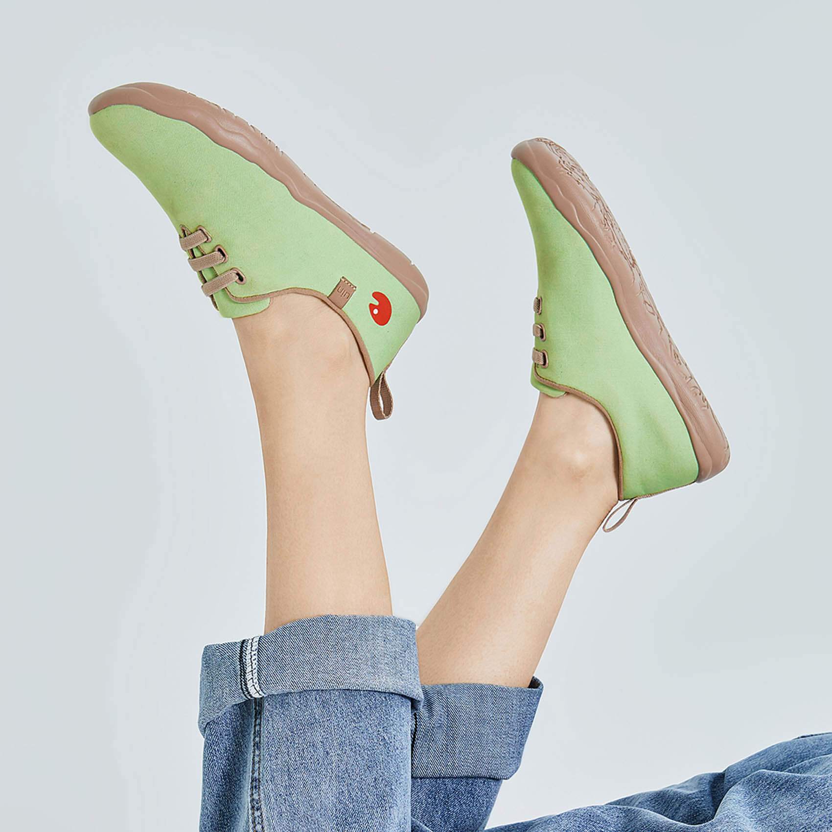 UIN Footwear Women Moguer Pastel Green Canvas loafers