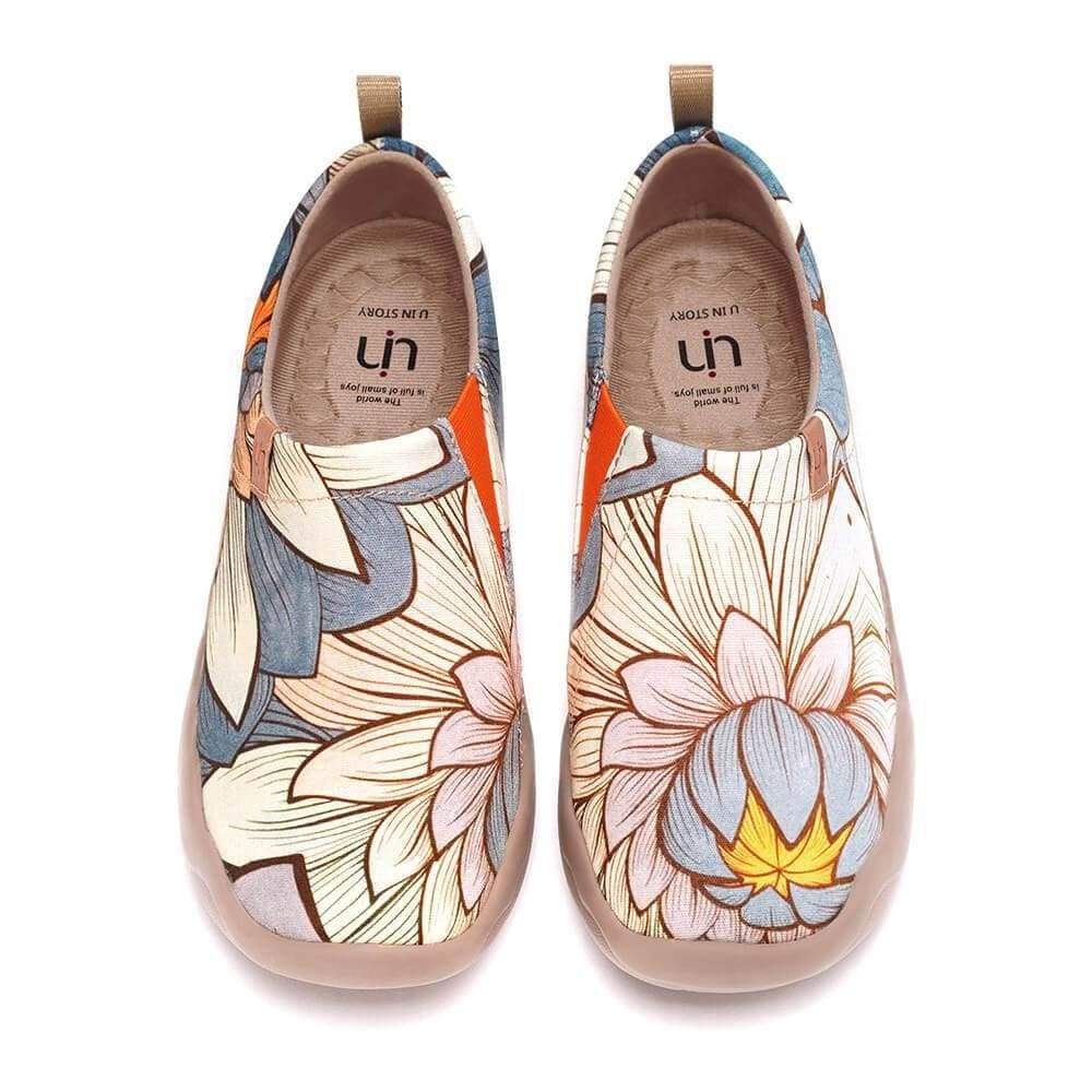 UIN Footwear Women Nelumbo Canvas loafers