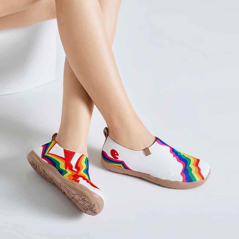 UIN Footwear Women Rainbow Love White Women Canvas loafers