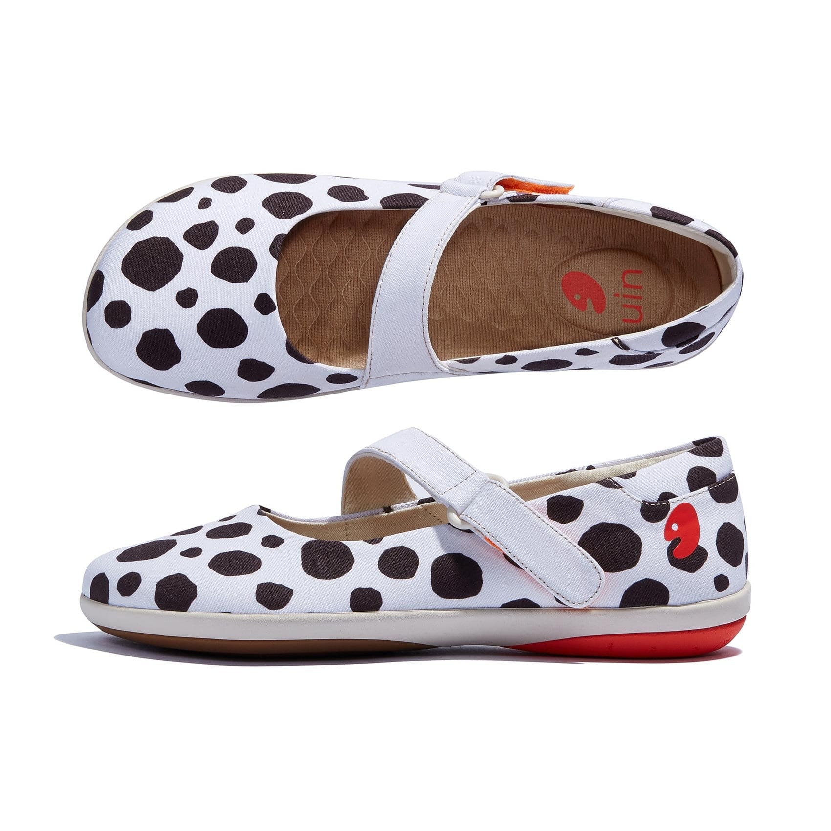 UIN Footwear Women Spotted Dog Illetes III Women Canvas loafers